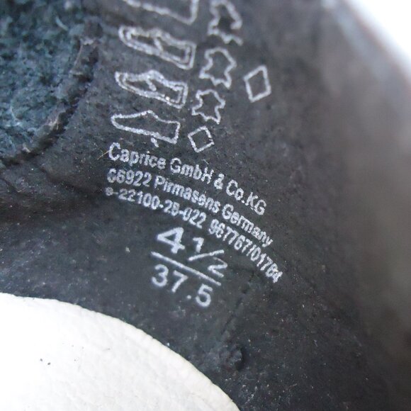 SIZE 7.5. Caprice black leather classic ballet flats. - Picture 10 of 16